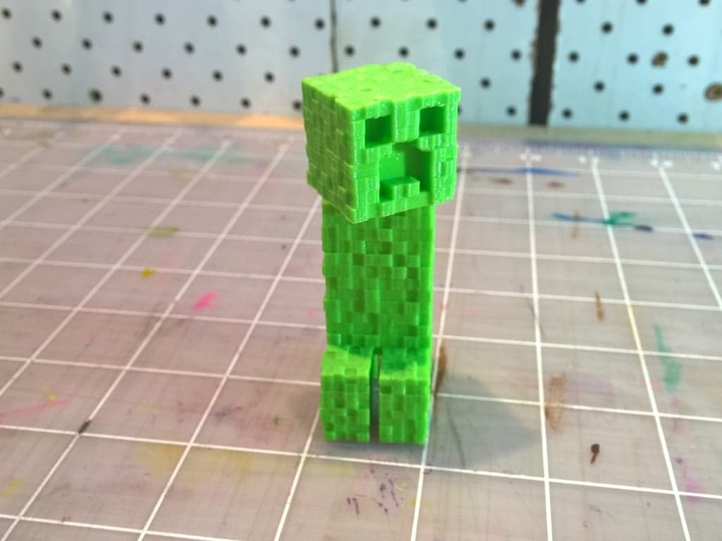 Текстурированный крипер Minecraft с подвижной головой