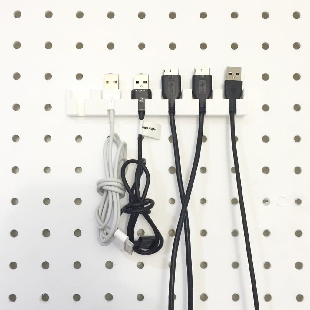 Держатель USB-кабеля (6 кабелей) для перфорированной доски