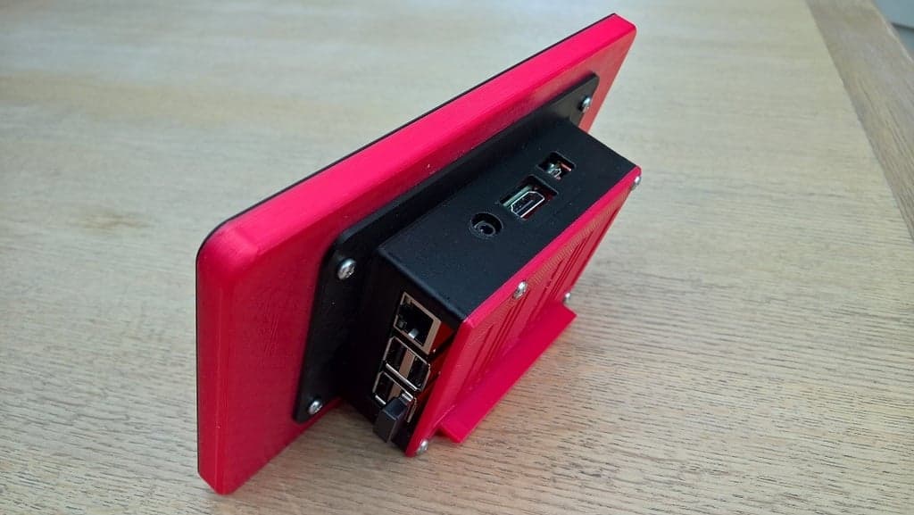 Корпус Raspberry Pi с сенсорным экраном 7 дюймов