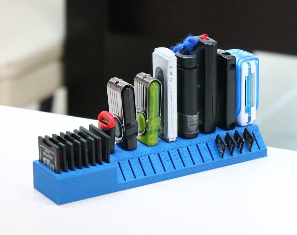 Держатель Usb Sd и MicroSD для широких Usb-накопителей
