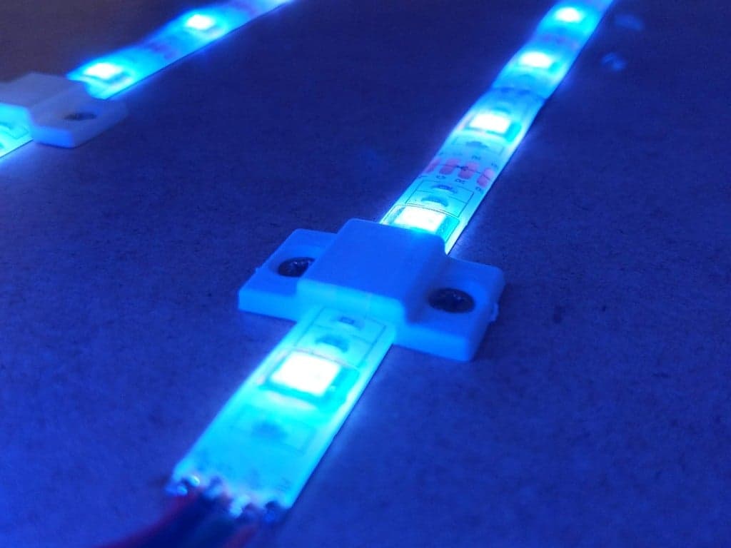 Легкий держатель светодиодной ленты